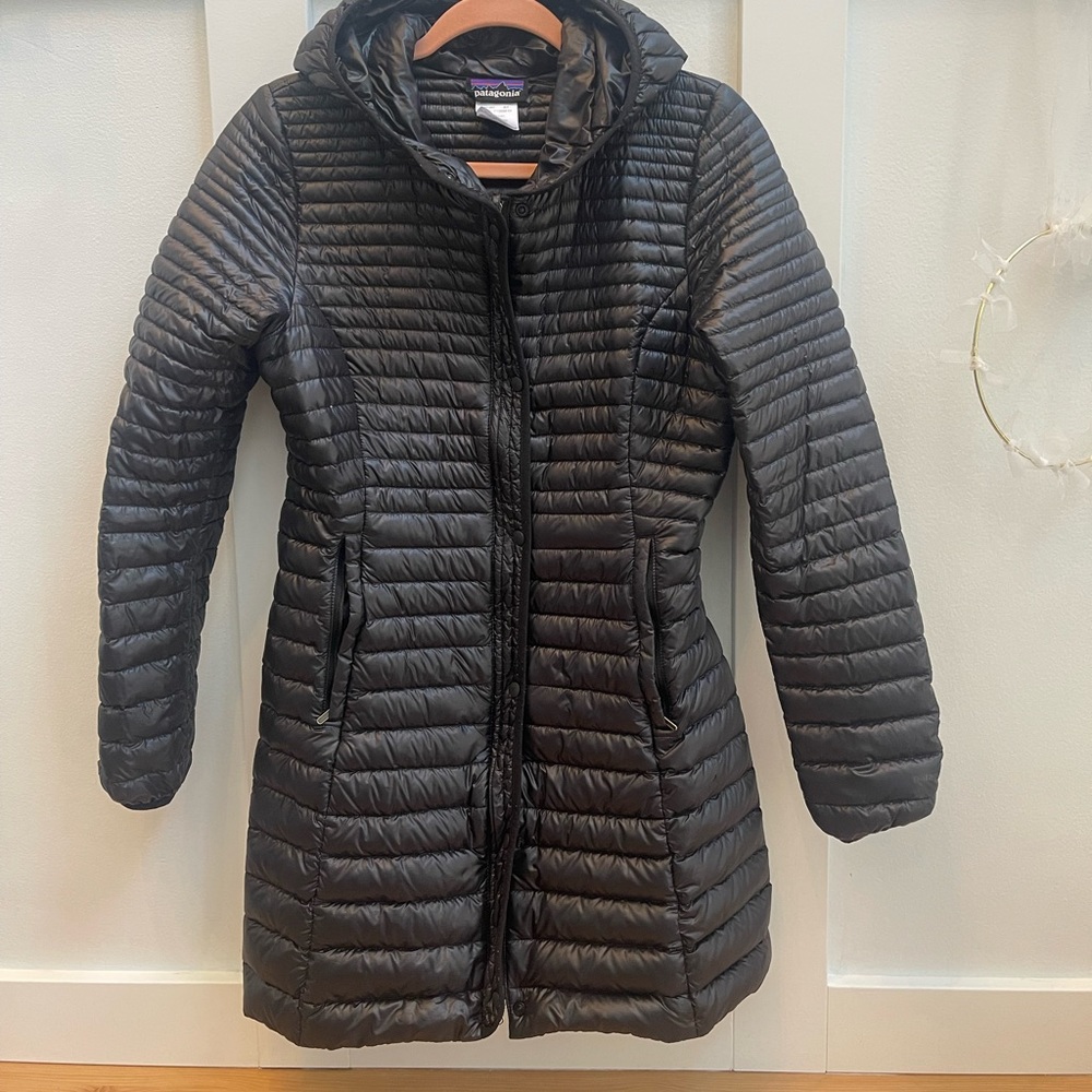 Patagonia light weight padding coat